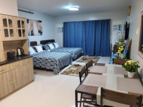 Luxury Stay at VERDANT by Camella Manors 2 Queen Bed with Balcony, Swimming Pool, Gym